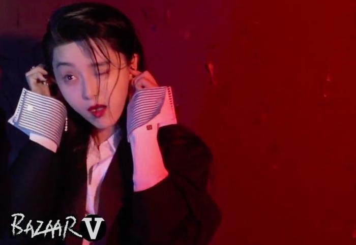 范冰冰这组照片赤裸裸的高级魅惑，不愧是第一美女！李晨要小心了