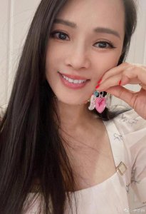 ​深夜发文！伊能静称造谣违法 已委托律师取证