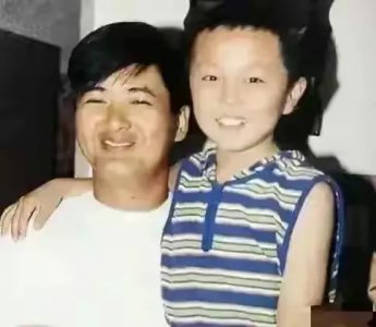 ​拍完《赤子威龙》周润发递给10岁的谢苗让他退圈，直接拿出5000元
