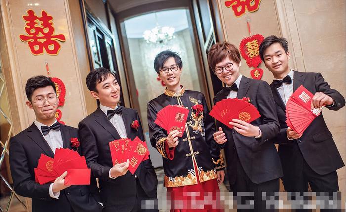 王思聪给酒神当伴郎，结婚现场送劳斯莱斯，校长侧颜帅出天际！