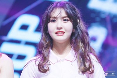 ​IOI成员 SOMI全昭弥与JYP解约后顺利签约YG爱豆之路令人堪忧