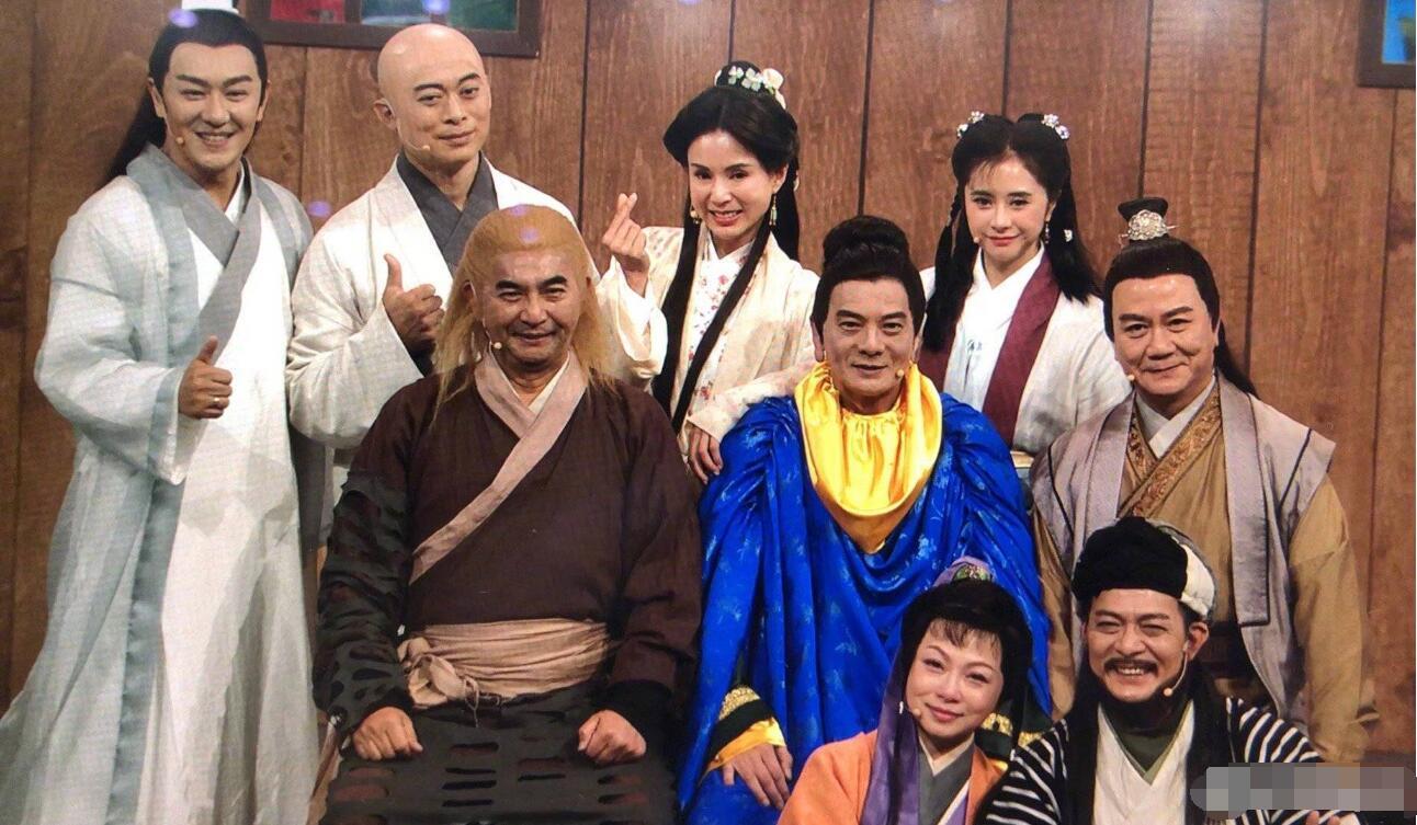 何美钿的老公王小龙资料 何美钿为什么隐退不火了