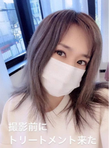 ​苍井空穿奶白色上衣似萝莉，新发型软糯感十足，网友：要复出了？