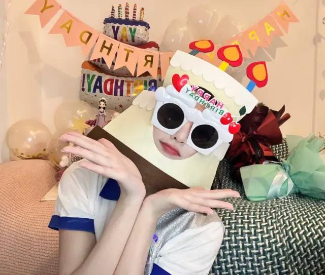 白鹿的十二宫格，替我打开了生日拍照新思路