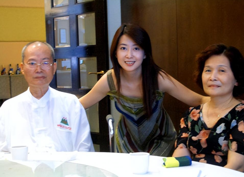 孟庭苇个人资料简介身高（孟庭苇：从“月亮女神”到退出娱乐圈，一场报复性的婚姻将她毁了）