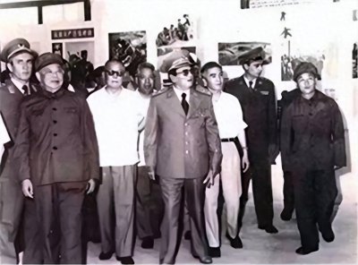 ​1977年，南斯拉夫总统铁托访华台前幕后