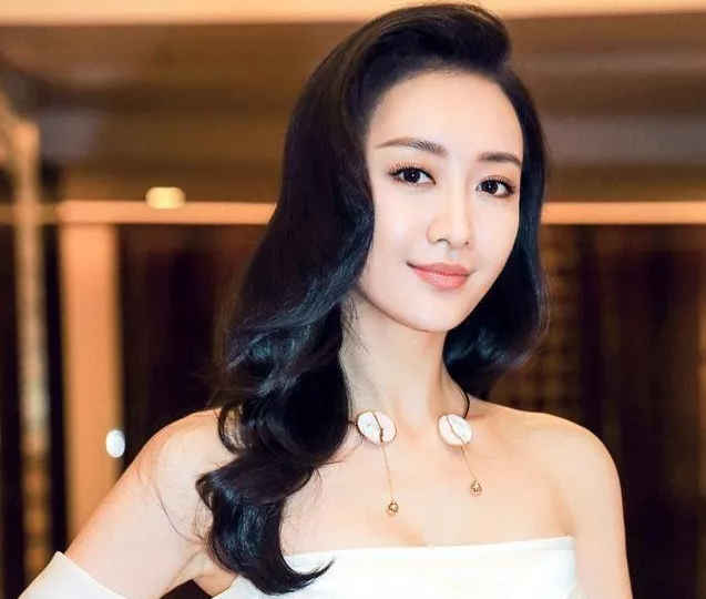 王鸥恋情疑似曝光，王鸥何九华在一起了吗