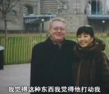 歌唱家殷秀梅今年多大年龄了（歌唱家殷秀梅二婚在飞机上）(18)