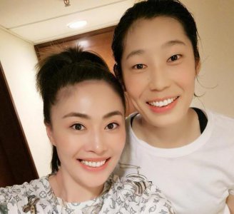 ​朱婷与功勋再聚首，一人寻得美国男友。