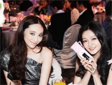 ​吴佩慈评论力挺大 S 透露其当妈后癫痫发作多次
