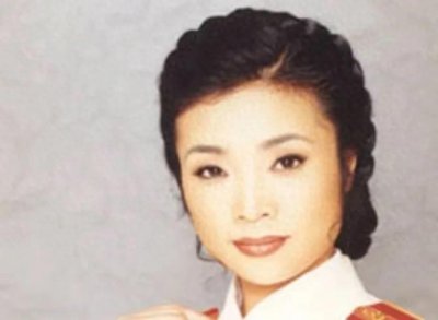 ​李丹阳除了在歌唱事上的成就、李丹阳还有看丰富的经历和个性。