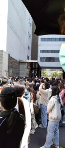 ​鹿晗参加杭州线下活动 人气不减当年啊！