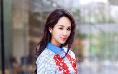 ​杨紫整容前照片吓死人（娱乐圈杨紫整容史）