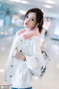 ​冯提莫即代言杜蕾斯后，又代言苏菲裸感S贵族卫生巾！