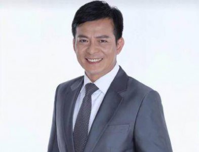 ​韩国知名男星称赞妻子青春洋溢的魅力