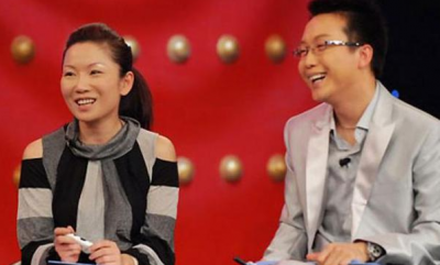 ​李玉刚国外籍老婆，颜值逆天，老丈人背景雄厚