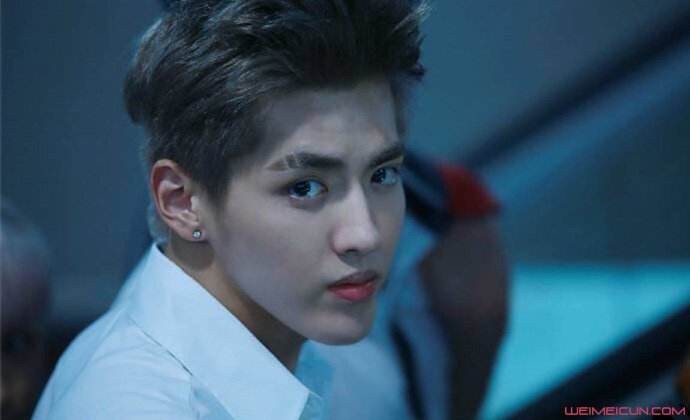 宋茜吴亦凡什么关系宋茜喜欢吴亦凡吗？吴亦凡宋茜有没有可能？