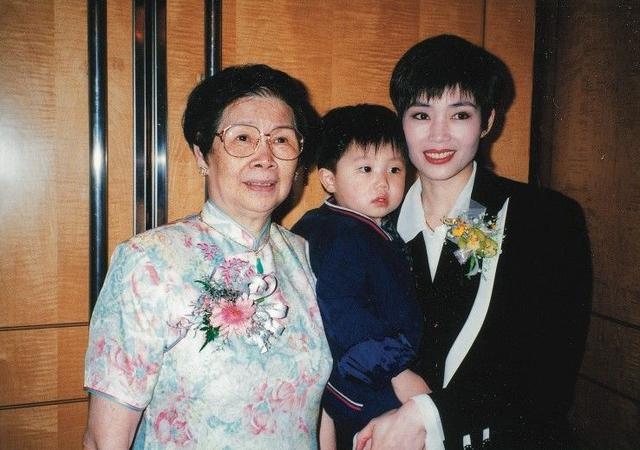 梅艳芳失踪21年外甥出现（梅艳芳生前寻找的外甥露面）(10)
