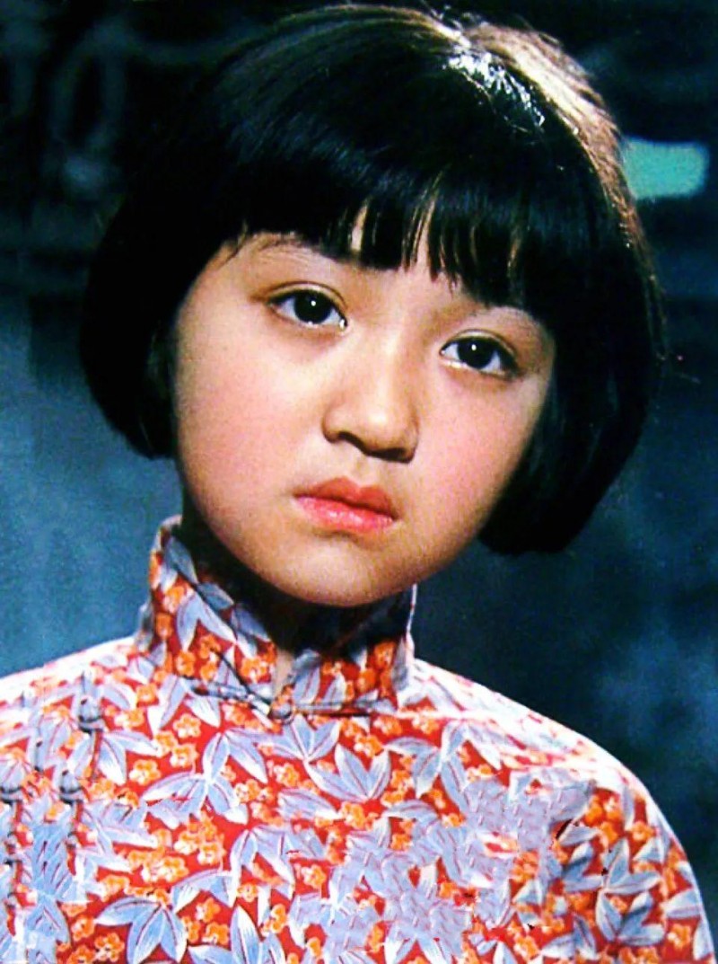 沈洁长大后的样子（如今49岁的英子沈洁怎样了）