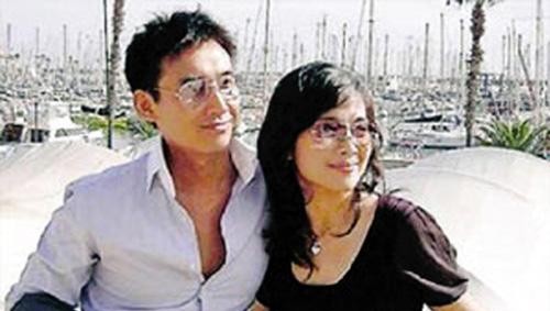 张铎第一任妻子的图片（张铎姐弟恋多年如一日）