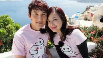 ​张铎第一任妻子的图片（张铎姐弟恋多年如一日）