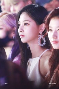 ​周子瑜事件jyp损失了多少(周子瑜是怎么进jyp的)
