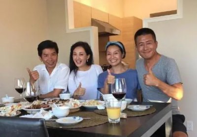 ​牛莉老公简历资料个人简介  牛莉一家四口近照曝光