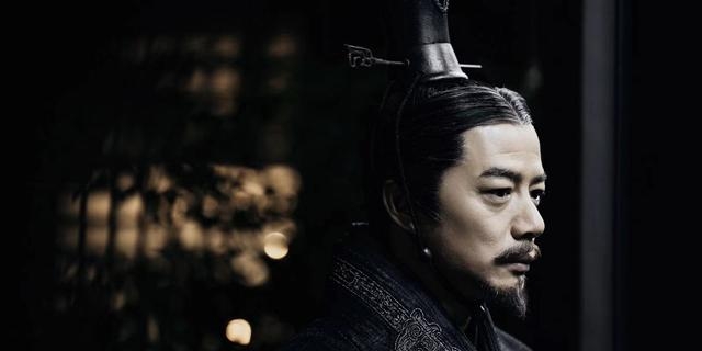 张鲁一版秦始皇(张鲁一演秦始皇图片) 张鲁一 秦始皇 第3张