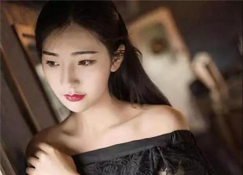女友吃醋应该怎么哄 哄女友的秘诀有什么