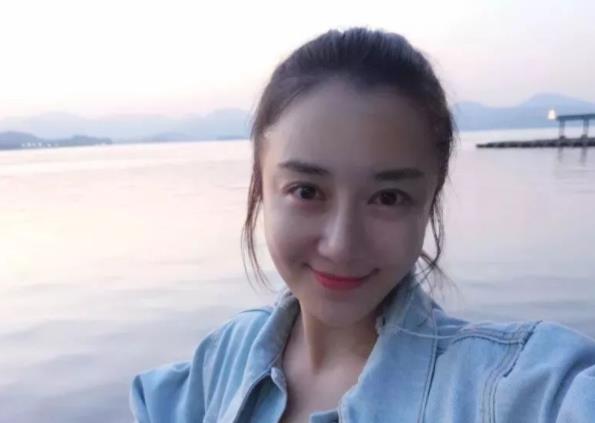 李依晓演过什么 李依晓为什么不温不火