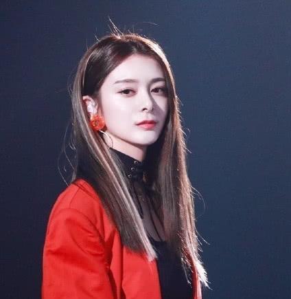 看火箭少女有违和感？年龄大起底：团员间年龄差最大有10岁！