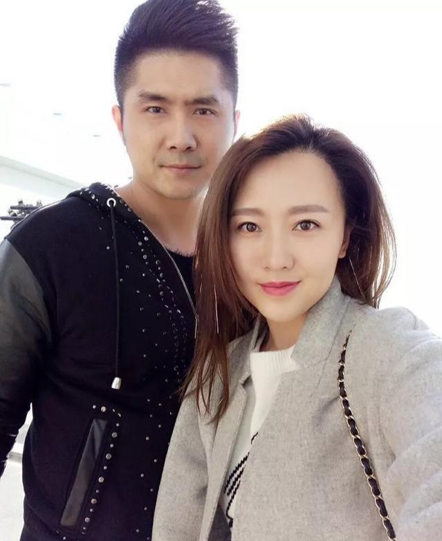 老公是亿万富商，老爸是潘长江，长的美丽，演戏又好
