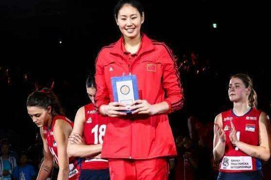 她是中国女排资质最老的球员，也是女排中最低调的一位