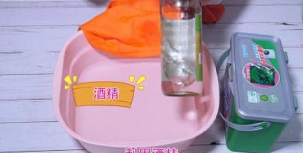 衣服上有很重的机油味怎么办，新买的衣服上有很浓重的机油味该怎么去除？图9