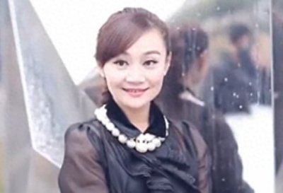 ​43岁“村长”李锐的妻子近照