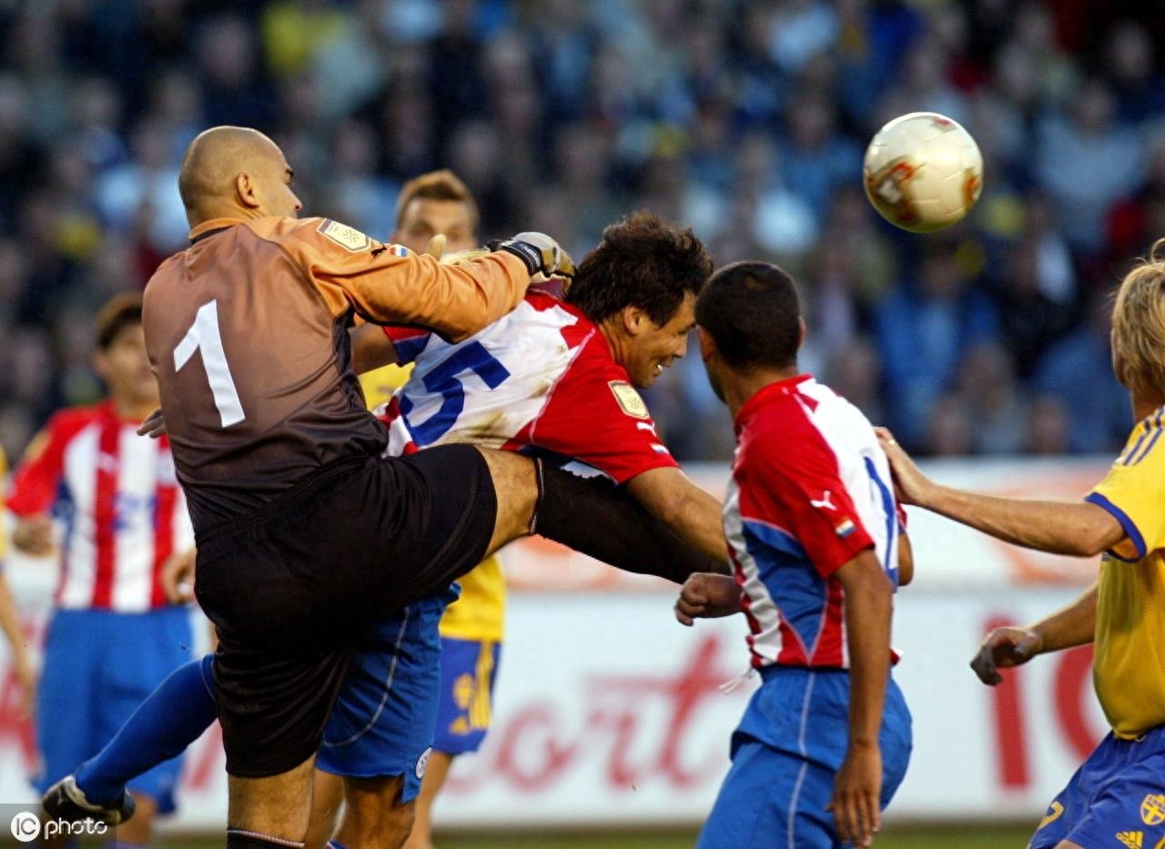 何塞·路易斯·奇拉维特（Jose Luis Felix Chilavert Gonzalez）