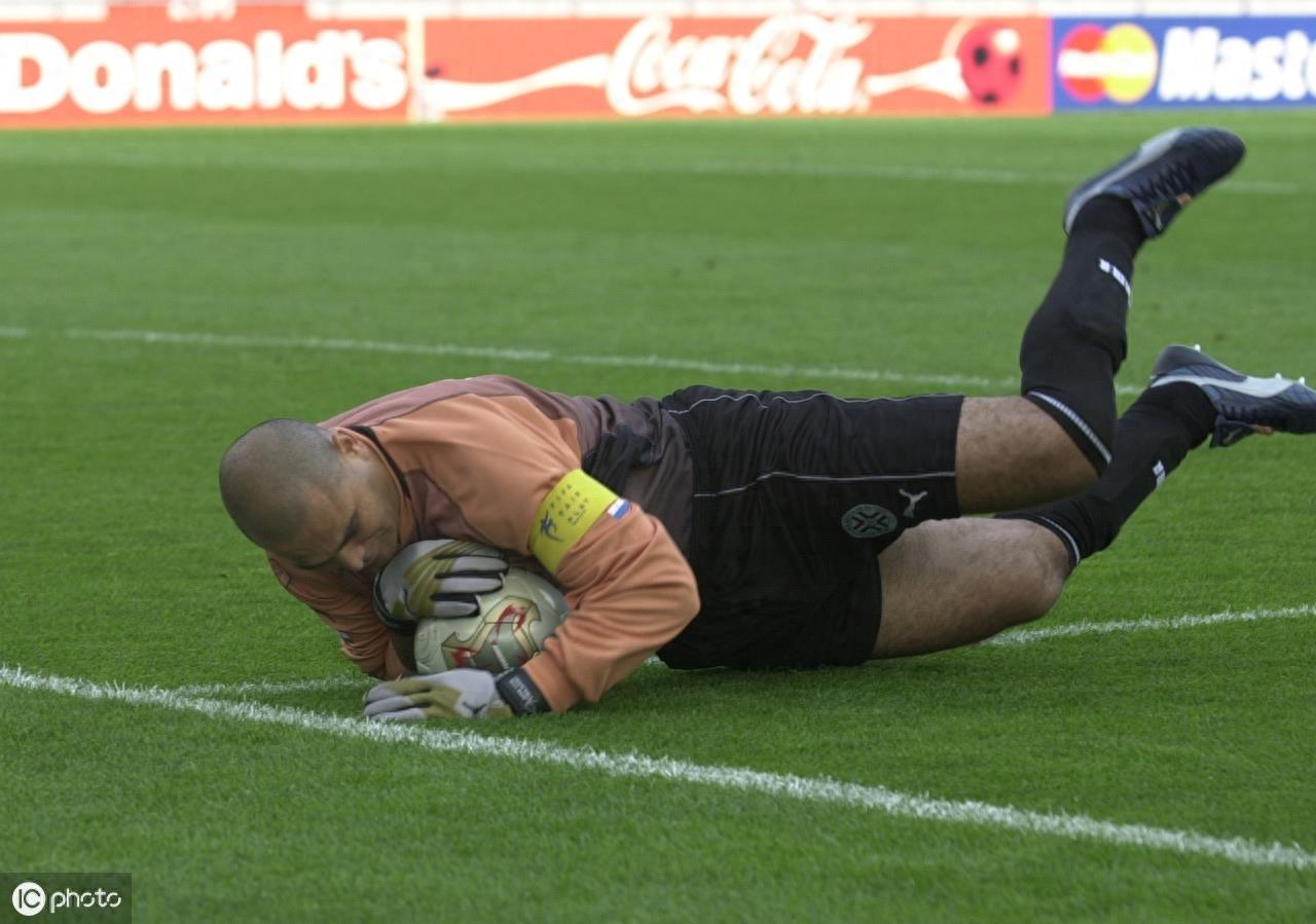 何塞·路易斯·奇拉维特（Jose Luis Felix Chilavert Gonzalez）