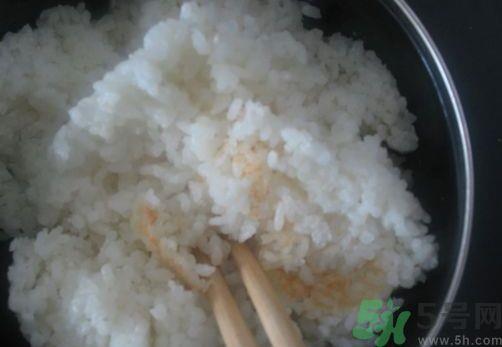 煮米饭要放多少水?蒸米饭要加多少水?