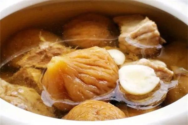 鸡汤是高蛋白食物吗 鸡汤适合放什么菌菇