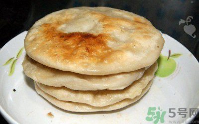 ​韭菜烙饼怎么做好吃?韭菜烙饼的做法大全
