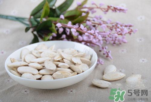 南瓜子和葵花籽哪个好？南瓜子和葵花籽区别？