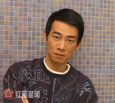 陈小春怎么去的香港 陈小春当初为何不在内地发展