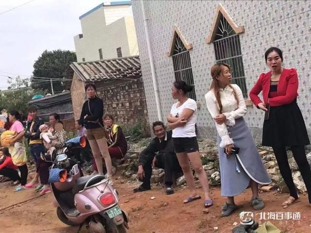 男子悬赏百万寻子（北海2岁男孩小杰家人重金寻子）(5)
