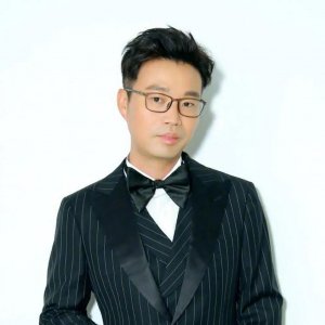​王迅个人资料简介(婚内出轨，抛弃妻子的他也付出了代价)