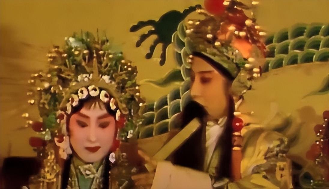 红楼梦写的是阴间的故事吗(红楼梦隐藏的恐怖秘密)