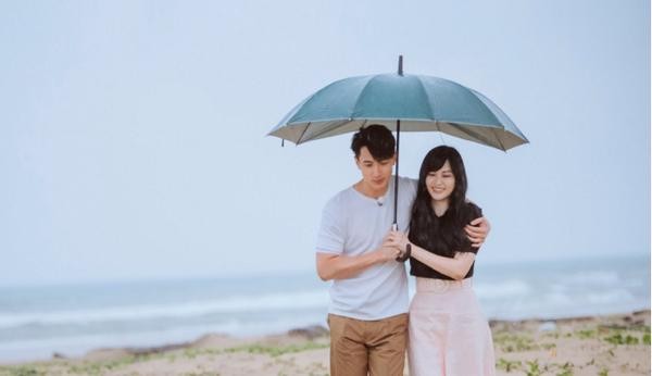 林丽莹的个人资料图片（吴尊老婆冻龄有术不输丈夫）