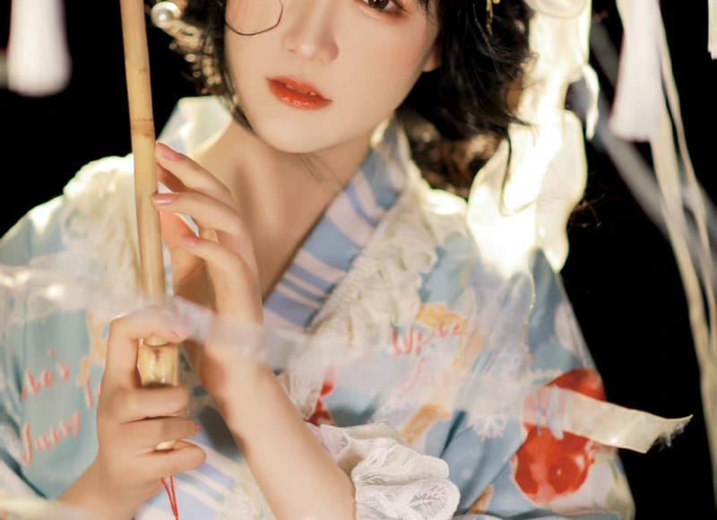 小动作证明女生喜欢你，真正喜欢你的女生才有这些小动作