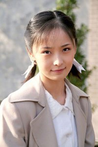 ​李曼个人资料（“罗晋前女友”李曼：18岁当上谋女郎，是洪金宝准儿媳）