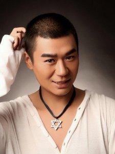 ​我是特种兵系列中从配角到主角的两位演员