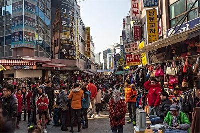 ​中美冲突中，韩国成为最大受害者，韩国经济跌出全球前10